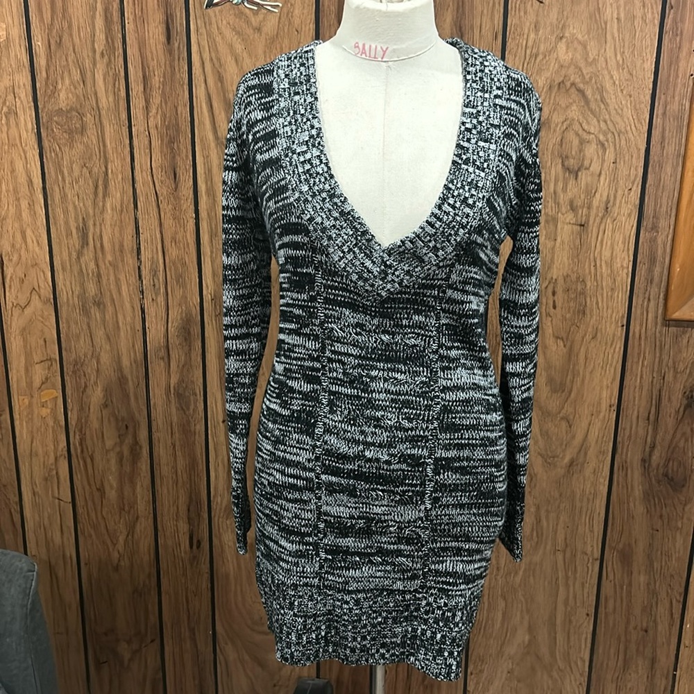 Women’s knit dress sweater Size Medium
